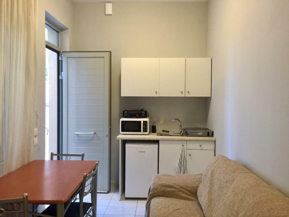 Holodek Apartments Sygrou Parking 雅典 外观 照片