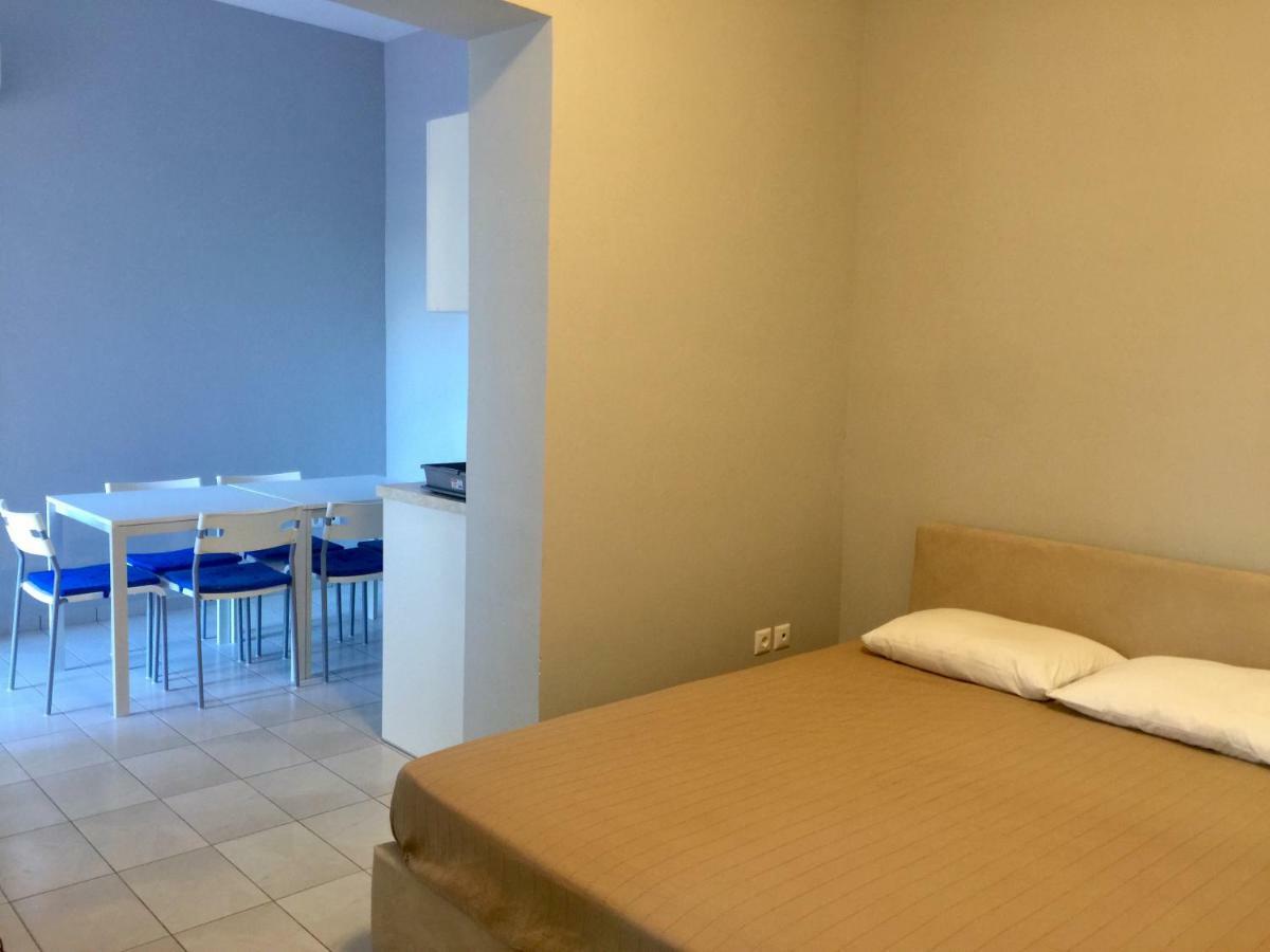 Holodek Apartments Sygrou Parking 雅典 外观 照片